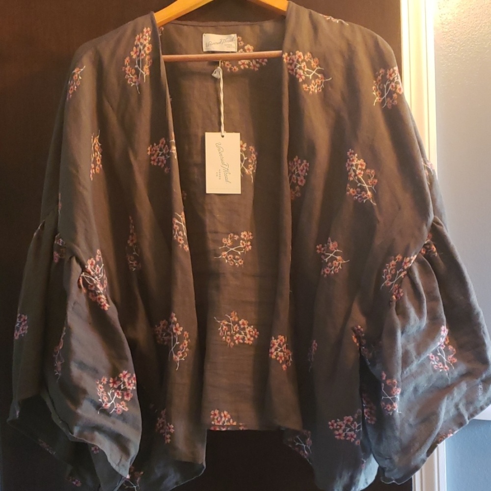 Kimono - Picture 6 of 6